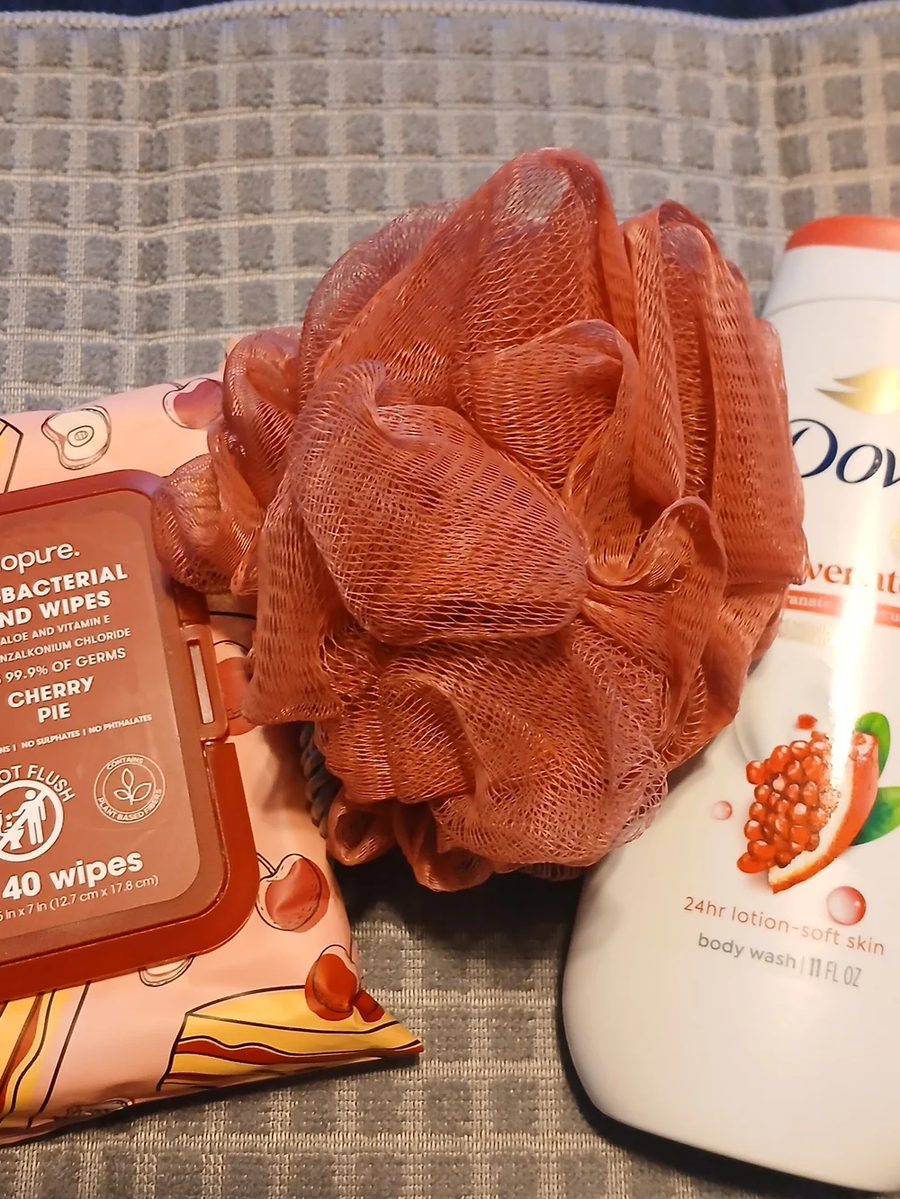 Rejuvenate Body Wash & Hand Wipes Self Care Set